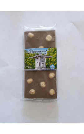 Шоколад Молочный с фундуком 